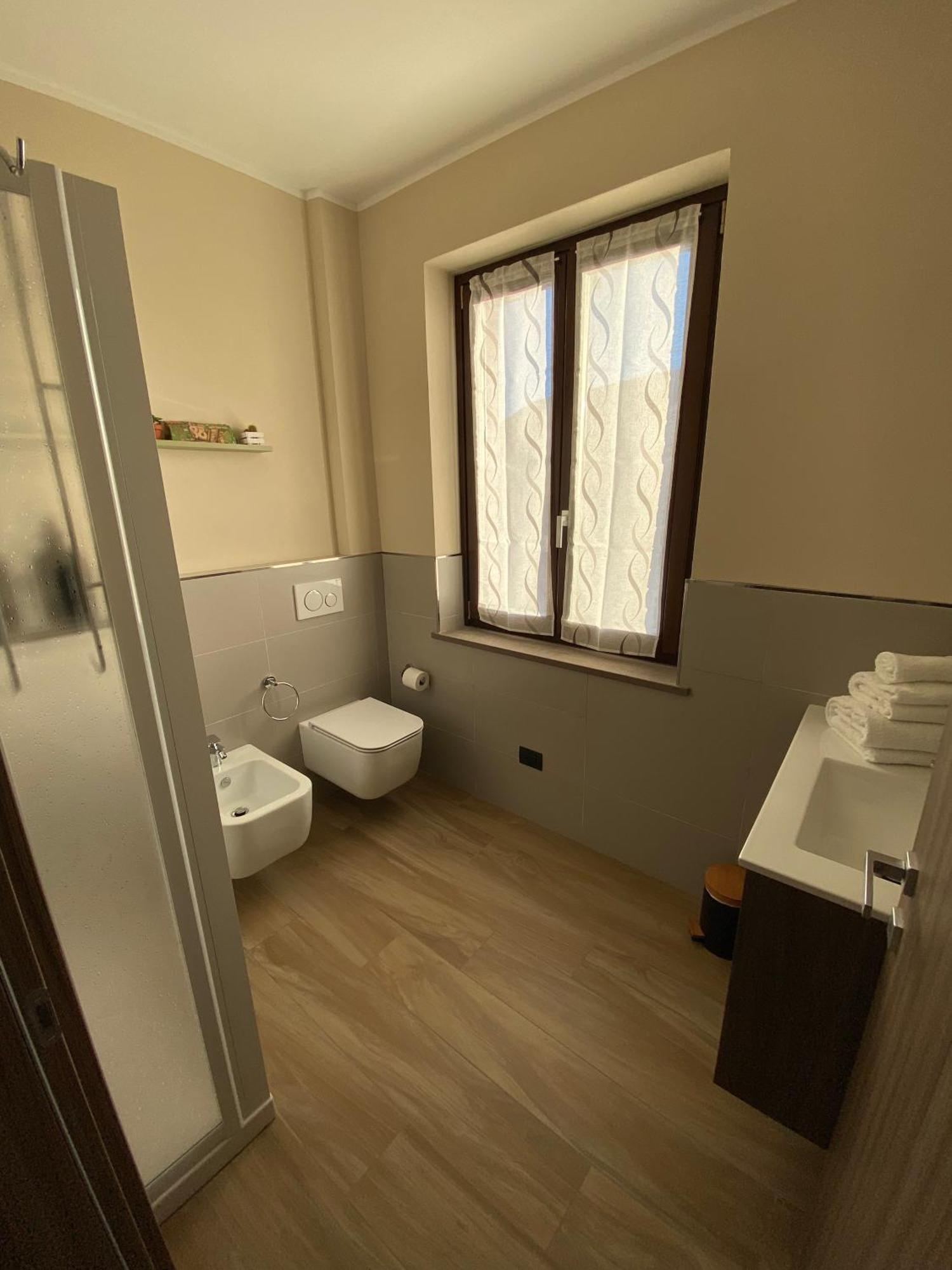 Casa Rubbo - Appartamento In Collina 'Monviso' Alba  Eksteriør billede